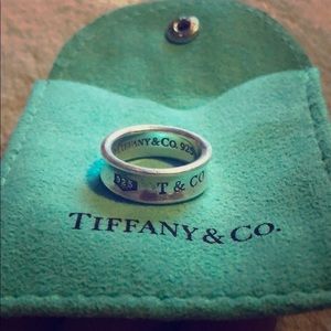 Tiffany&Co ring.